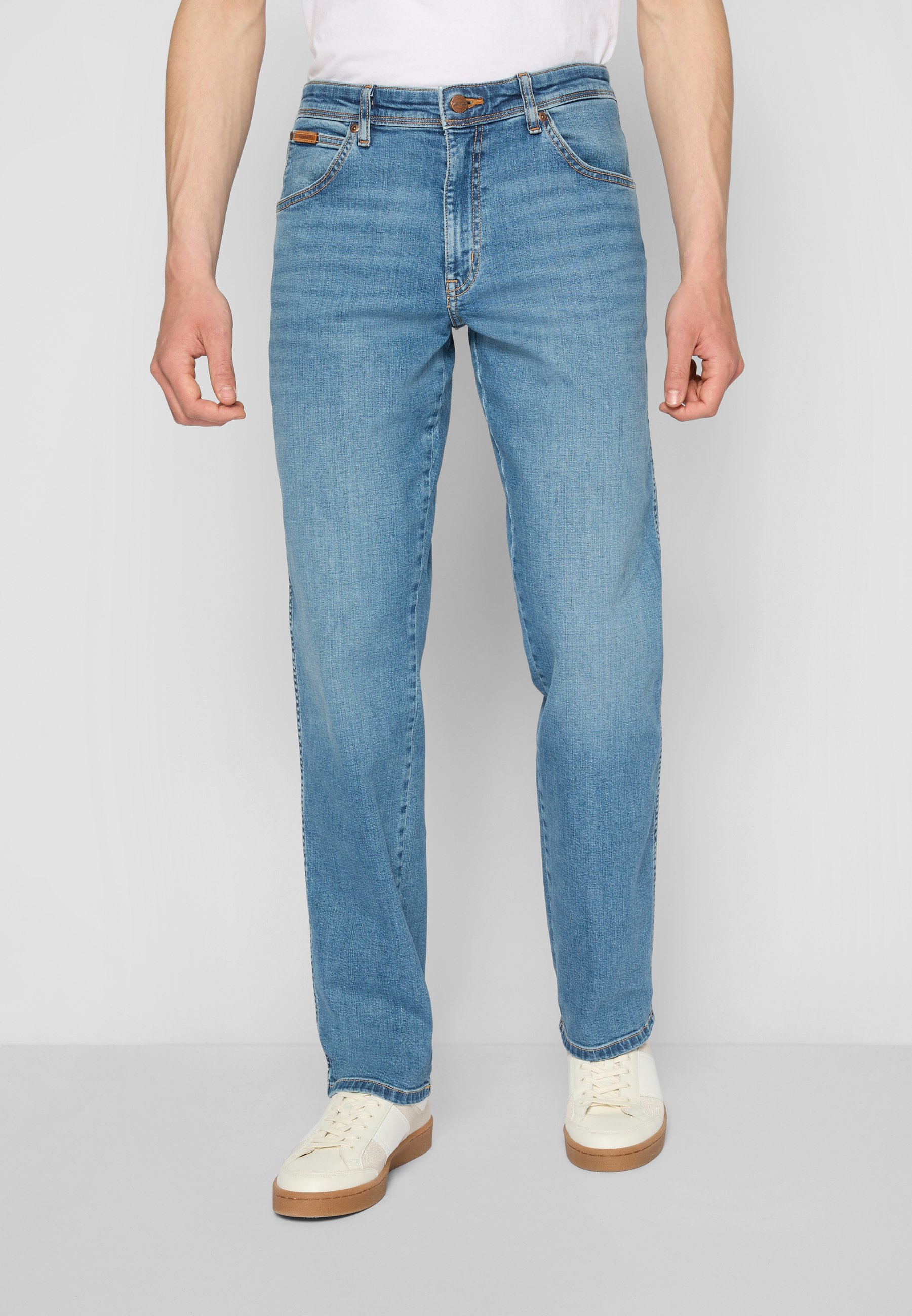Wrangler TEXAS - Straight leg jeans - worn broke/lichtblauw denim