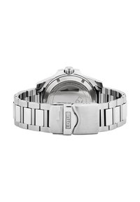 Reloj de acero inoxidable con una correa pulida y una caja sólida. Las características notables incluyen un cierre y un fondo de cristal de zafiro.