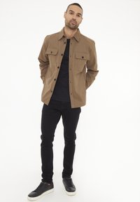 Threadbare SHACKET CHURCH - Hemd - brown