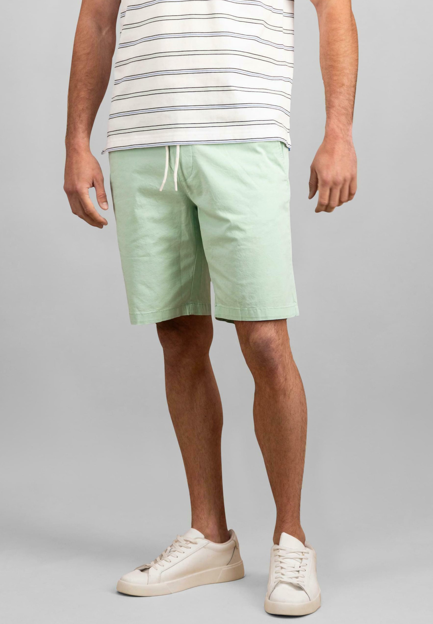 Fynch-Hatton PULL-ON BERMUDA Shorts minty/menta