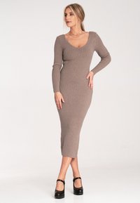 Figl Etuikleid - light brown