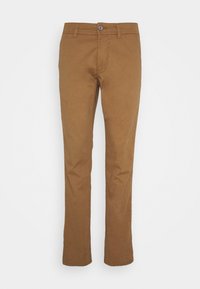 Chinos marrones de algodón. Diseño de pierna recta con una cintura estándar, cierre de cremallera y un solo botón. Textura suave sin patrones.