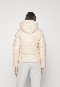 EA7 Emporio Armani Zimní bunda - pink