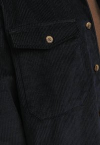 Jack & Jones JJEEDDIE  - Pluus - black