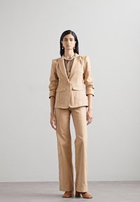 Cinq à Sept LOUISA JACKET - Blazer - sahara