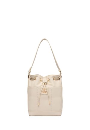 Borsa secchiello in pelle color crema con tracolla regolabile e chiusura frontale con coulisse, con piccolo dettaglio logo dorato.