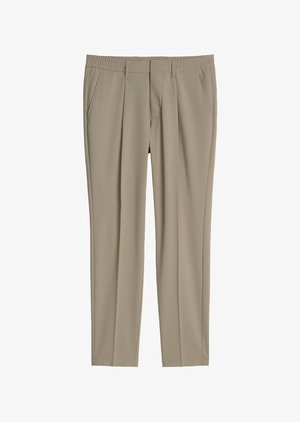 Marc O'Polo, MOP X DFB TRAVEL COLLECTION MOROT JOGGER PLEATS DFB - Pantalon classique - cinder