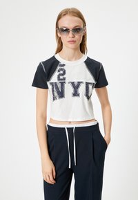 Koton PRINTED CROP - T-shirt print - white