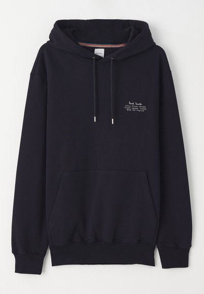 Sudadera azul marino con un bolsillo frontal, cordones y pequeño texto blanco que detalla la marca y la dirección. Hecha de tela suave.