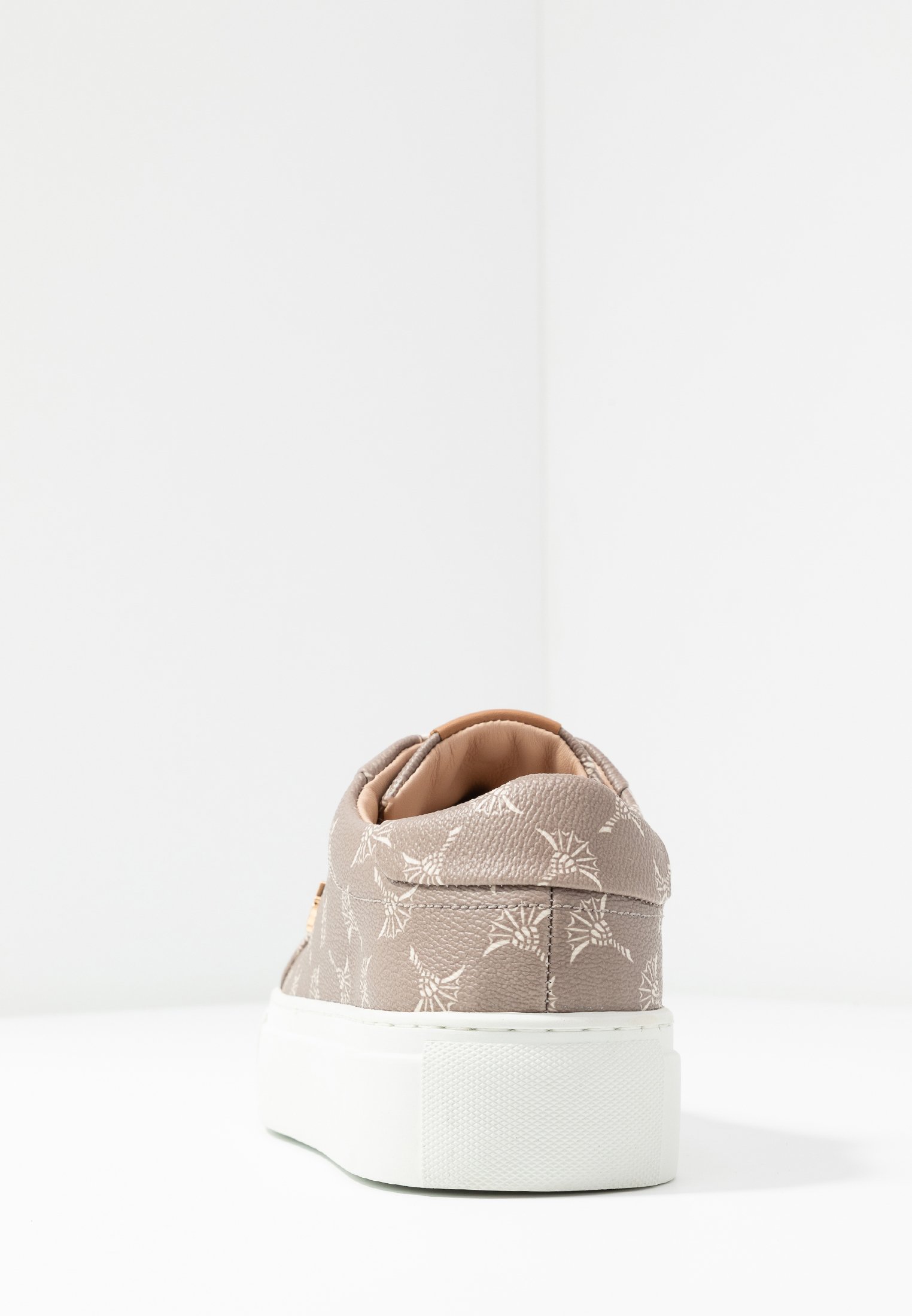 JOOP! NEW DAPHNE Joggesko fungibeige Zalando.no JOOP! NEW DAPHNE Joggesko fungi Zalando.no