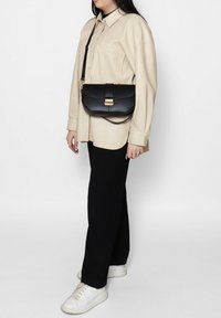 Roberta Rossi Borsa a mano - black