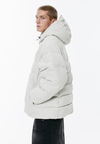 PULL&BEAR Téli dzseki - light grey