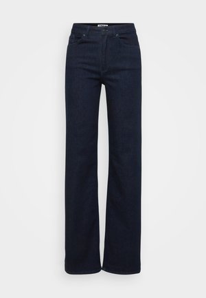 Donkerblauwe denim jeans met een rechte pijpdesign, voorzien van vijf zakken en een voorste knoopsluiting. Gladde textuur en klassieke stijl.