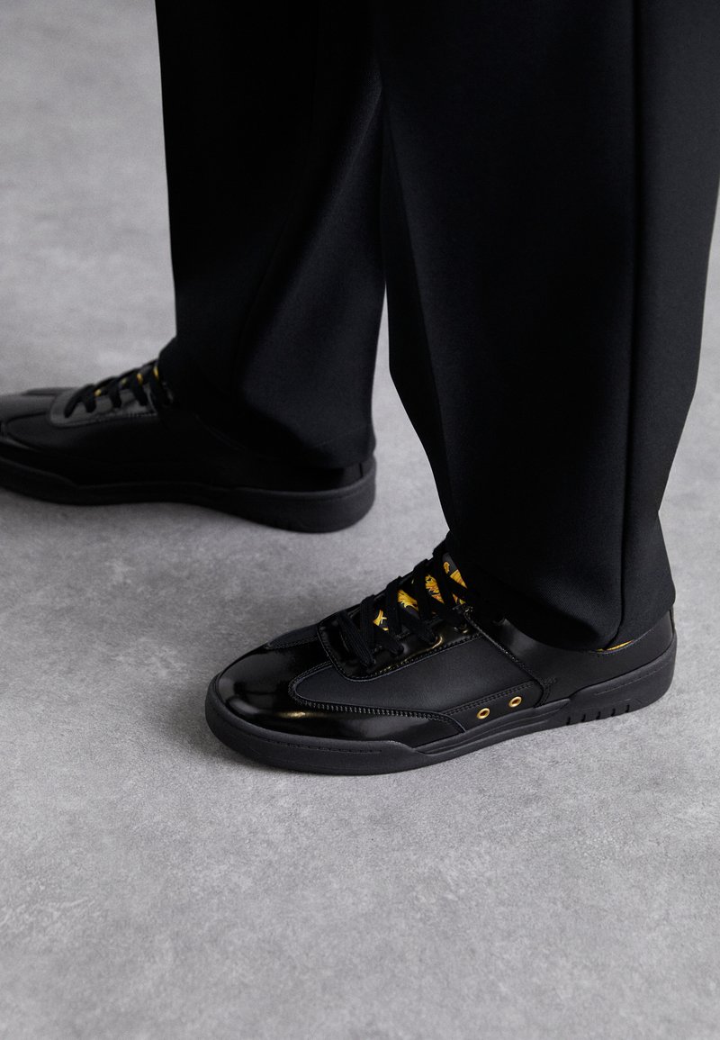 Versace Jeans Couture Sneakers laag zwart