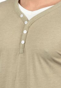 Solid SDDORIANO - Langærmet T-shirt - sand melan