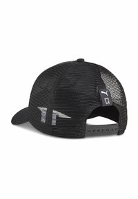 Sort mesh baseball cap med en solid sort forside, buet skygge, justerbar plastrem og hvide logo accenter på bagsiden.