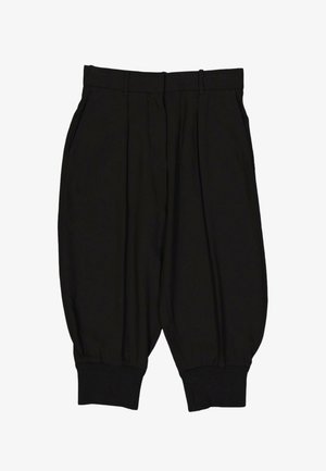 Pantalon noir coupe ample avec poignets élastiqués et passants de ceinture, doté de poches latérales et de plis à l'avant.