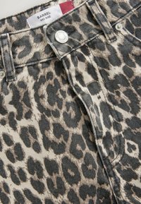 Relaxed fit jeans - leopard print