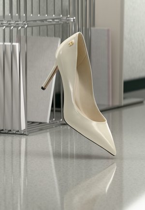 ESSENTIAL POINTED - Ψηλοτάκουνα παπούτσια - soft cream