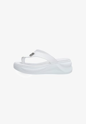 Hvide flip-flop sandaler med en polstret sål, der har en glat øvre rem, en tåloft og et lille dekorativt element på remmen.