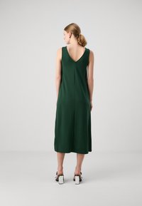 DRYKORN RESIMA - Haljina od žerseja - green