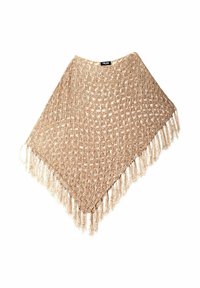 Poncho de ganchillo beige con un patrón de diamante, terminado con flecos largos y texturizados en los bordes. Diseño ligero y de punto abierto.