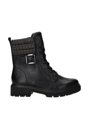 Bottines en cuir noir avec un dessus à motif texturé, détail de boucle en métal et une semelle en caoutchouc épaisse pour une bonne traction.