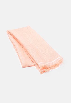 Lichtroze gevouwen sjaal met subtiele textuur en franjes aan de randen op een witte achtergrond.