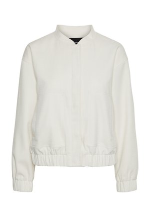 Viegls balts bomberjakas ar stāvu apkakli, elastīgām aprocēm un apakšmalu, ar divām priekšējām kabatām un teksturētu audumu.