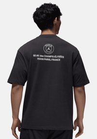 Jordan PARIS ST. GERMAIN GRAPHIC - T-shirt imprimé - schwarzbeige