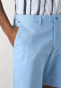 Tommy Hilfiger BROOKLYN - Shortsit - vessel blue