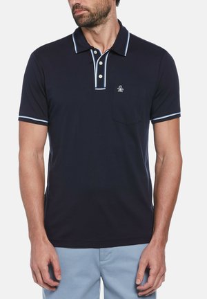 Marineblaue Poloshirt mit weißen Akzenten, Drei-Knopf-Leiste und einer linken Brusttasche mit Logo. Hergestellt aus glattem Material.