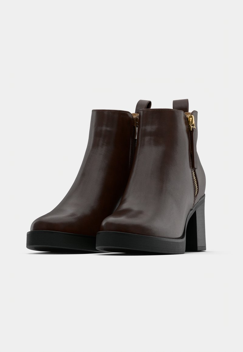 Bottines Femme C&A Marron - Taille 37 (UK 4) - Talon Bloc Bas - Occasion Très Bon état