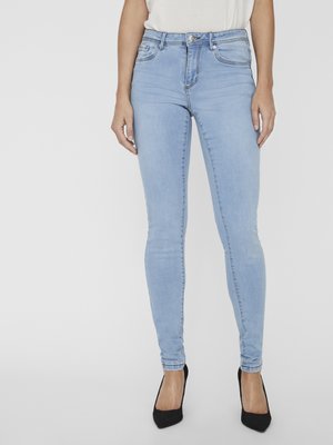 VMTANYA PIPING JEANS - Jeggings - light blue denim