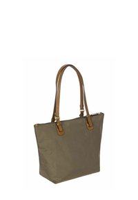 Olijfgroene totebag van nylon met bruine leren handvatten. Voorzien van een ritsluiting en twee leren accenten aan de basis van de handvatten.