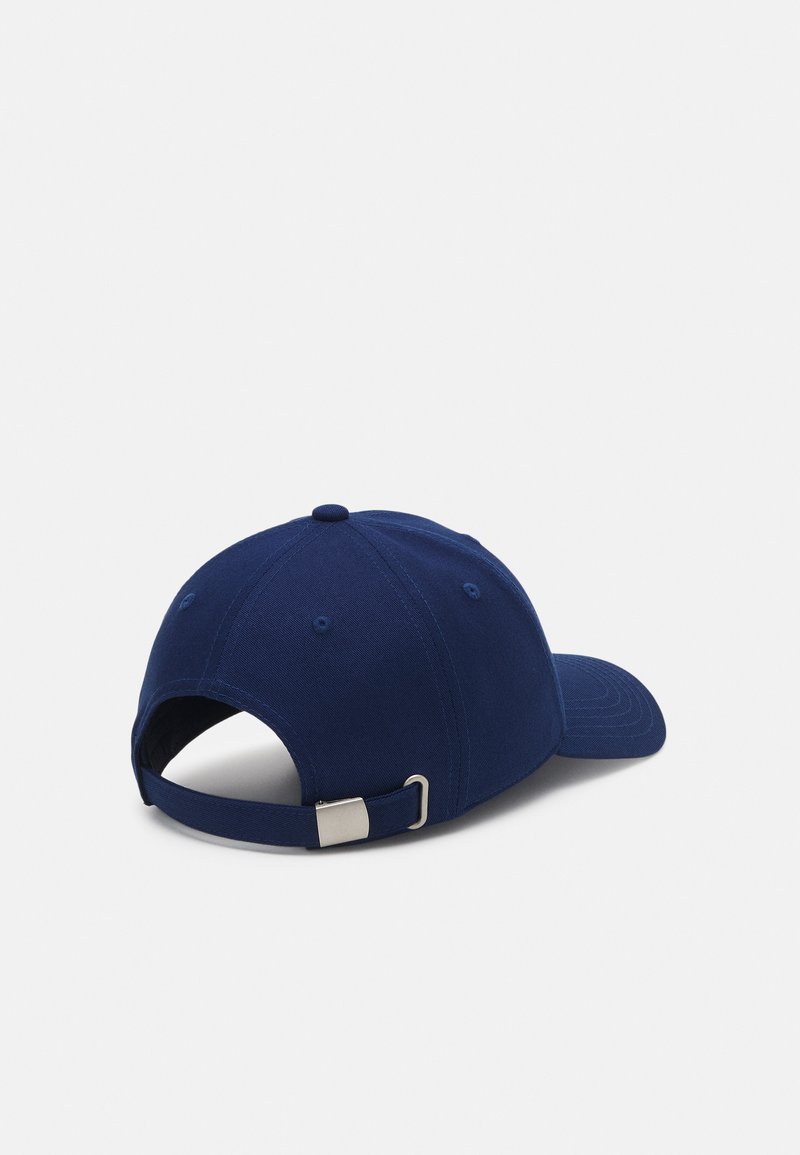 Herren Mützen | Fila BRASOV PANEL WITH LINEAR LOGO STRAP BACK UNISEX Cap medieval blue/dunkelblau - FT04558 Herren Mützen | Fila BRASOV PANEL WITH LINEAR LOGO STRAP BACK UNISEX Cap medieval blue/dunkelblau - FT04558