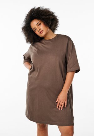 Brown, short-sleeve dress made of soft fabric. Features a relaxed fit and round neckline, extending to mid-thigh length.