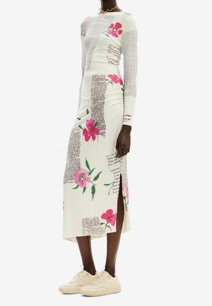 Robe fourreau - white