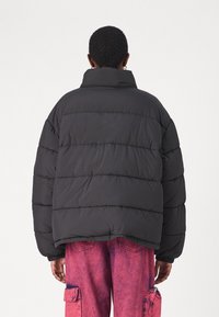 Tommy Jeans ESSENTIAL PUFFER  - Talvejope - black