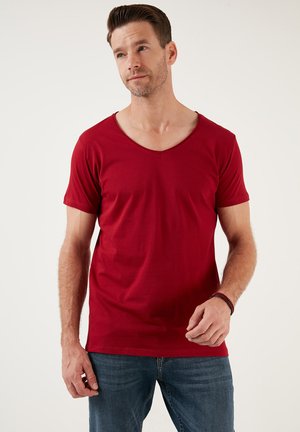 Slim Fit - Paprasti marškinėliai - red