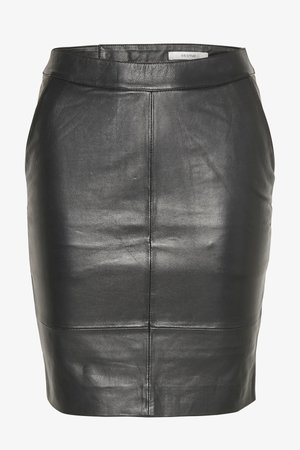 Schwarzer Lederrock mit einer taillierten Silhouette, der eine glatte Textur, einen mittelhohen Bund und Nahtdetails für zusätzliche Struktur aufweist.