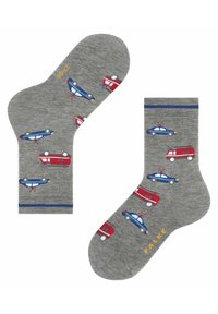 Graue Socken mit blauen und roten Auto-Mustern, die am Bund hellblaue Akzente aufweisen. Hergestellt aus einem weichen Strickmaterial.