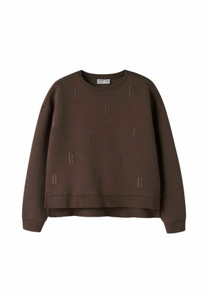 Sweat-shirt à manches longues marron foncé avec des lettres en relief dispersées à l'avant formant le mot "FUTURE" dans un style minimaliste.