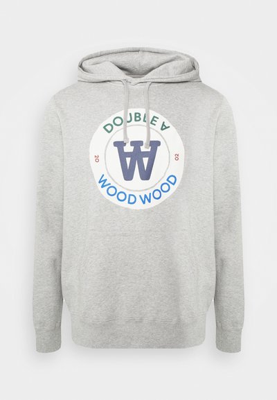 Grå hoodie med en frontlomme, snoretræk i hætten og en cirkulær grafisk tryk, der viser "DOUBLE A" og "WOOD WOOD" i flere farver.