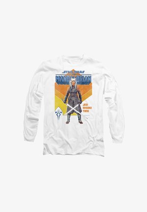 Weißes langärmliges Hemd mit Star Wars The Mandalorian Design, das Jedi Ahsoka Tano zeigt, die zwei kreuzweise gehaltene Lichtschwerter vor sich hält.