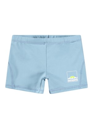 Ανοιχτό μπλε μαγιό φτιαγμένο από ελαστικό ύφασμα, με λογότυπο και λευκές ραφές. Σχεδιασμένο με ελαστική μέση και αθλητική γραμμή.