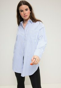 Studio Untold STRIPED LONG SLEEVE - Košilová halenka  - medium blue