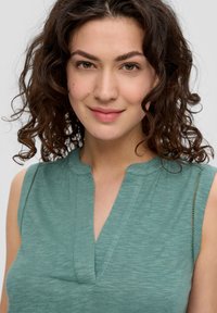 s.Oliver ÄRMELLOSE  - Top - helles petrol