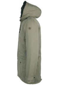 Parka vert clair avec capuche et doublure en fausse fourrure. Présente des accents à boutons et deux poches avant. Tissu mat, coupe droite.