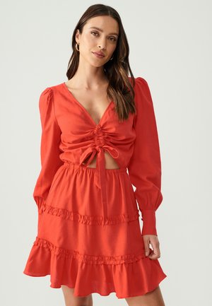 SÁVEL OLIA MINI  - Dnevna haljina - coral